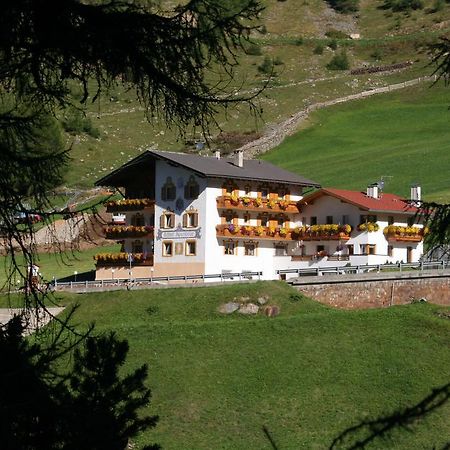 Hotel Alpenfriede كورون فينوستا المظهر الخارجي الصورة